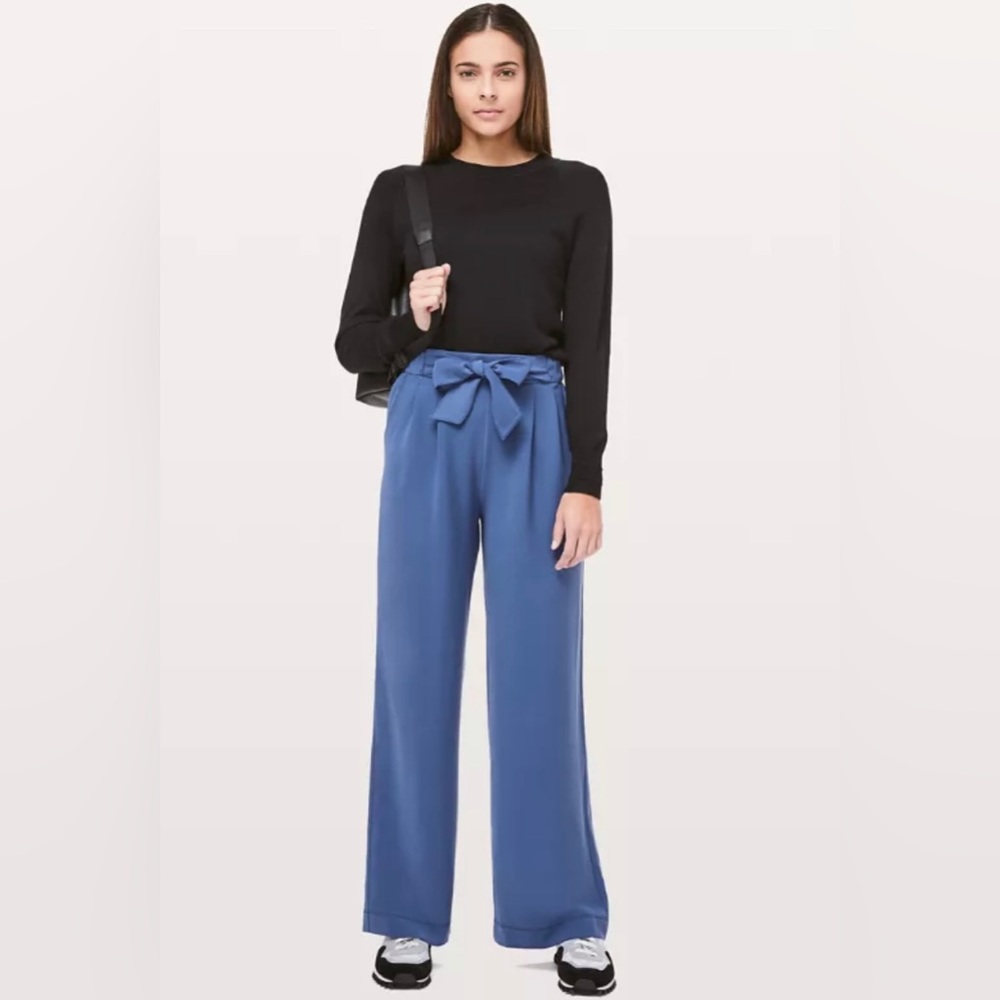 Lululemon Noir Pant Size 10 NWT